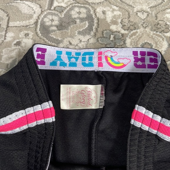 PACK OF 6 Girls shorts size L(10-12) - Picture 11 of 13